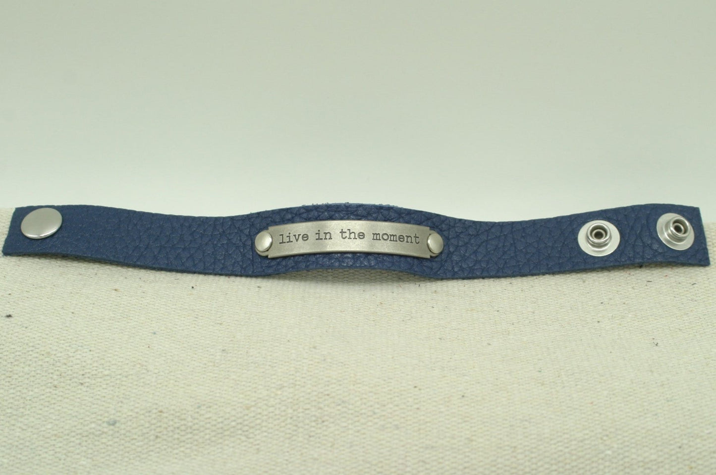 Motivational Bracelet - Live In The Moment