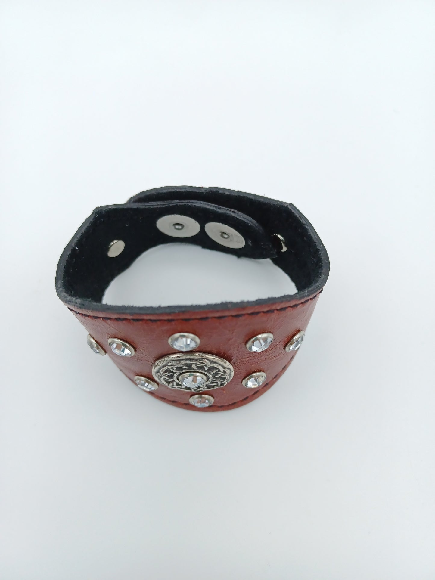 Scalloped Leather Cuff in Red - 004