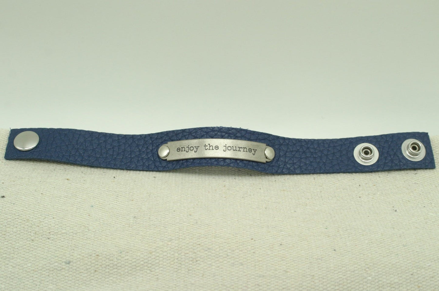 Motivational Bracelet - Enjoy The Journey